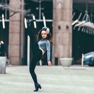 Faded black AE jeggings